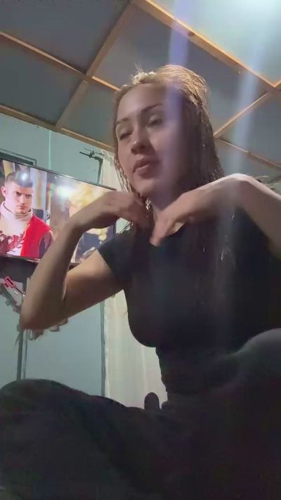 AleFem live cam on Cam4