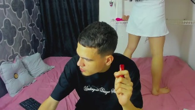 Ale_And_Liam live cam on Cam4