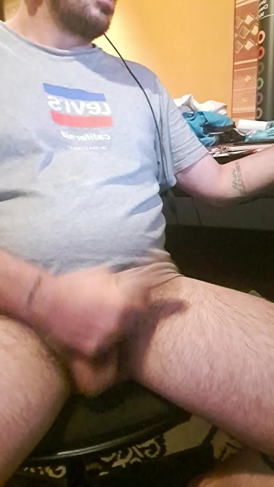 Ale_lick89 live cam on Cam4
