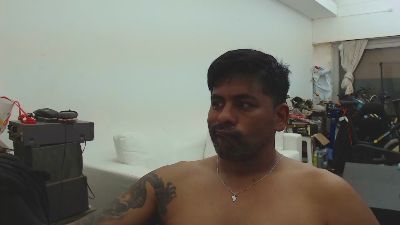 Ale_mhm live cam on Cam4