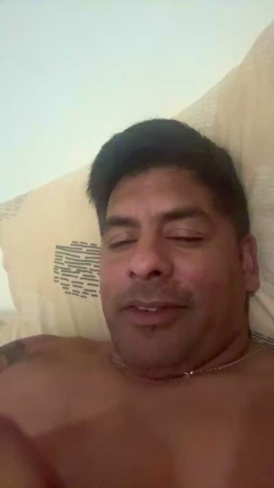 Ale_mhm live cam on Cam4