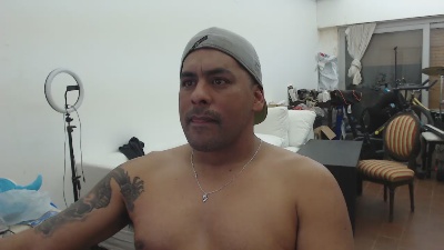 Ale_mhm live cam on Cam4