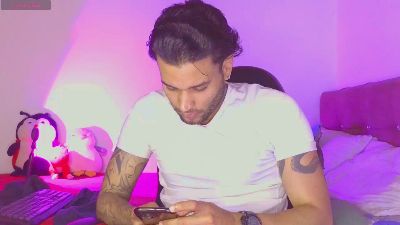Ale_targaryem live cam on Cam4