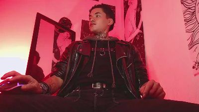 AlecBanne live cam on Cam4