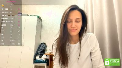 AleenGuckes live cam on Cam4
