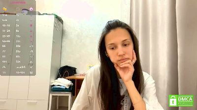 AleenGuckes live cam on Cam4