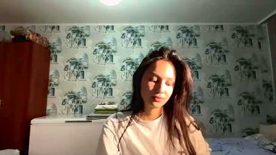 AleenGuckes live cam on Cam4