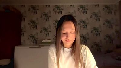 AleenGuckes live cam on Cam4