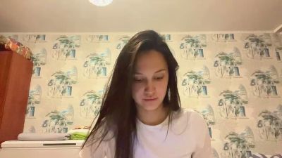 AleenGuckes live cam on Cam4