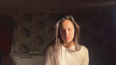 AleenGuckes live cam on Cam4