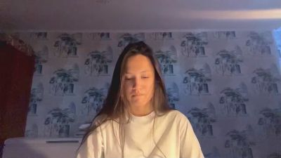 AleenGuckes live cam on Cam4