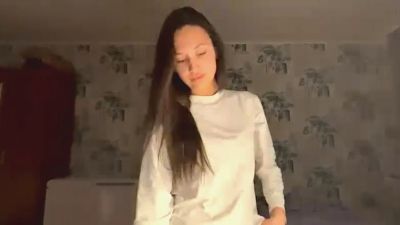 AleenGuckes live cam on Cam4