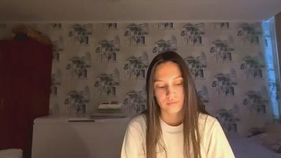 AleenGuckes live cam on Cam4