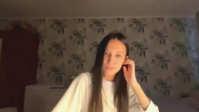 AleenGuckes live cam on Cam4