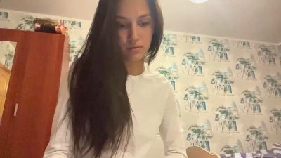 AleenGuckes live cam on Cam4