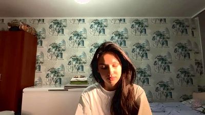 AleenGuckes live cam on Cam4