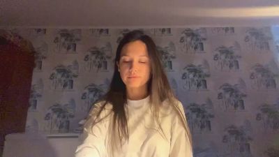 AleenGuckes live cam on Cam4