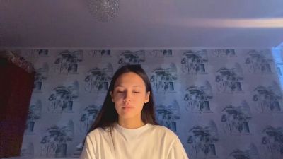 AleenGuckes live cam on Cam4