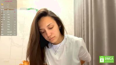 AleenGuckes live cam on Cam4