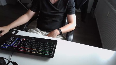Aleex325 live cam on Cam4
