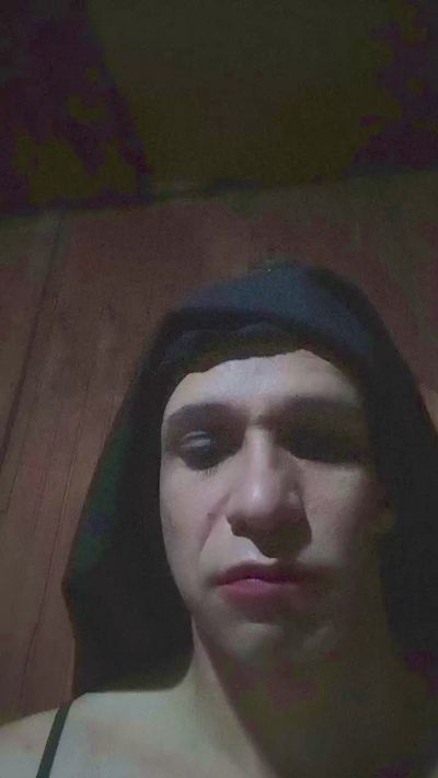 AlejaCrossDresx live cam on Cam4