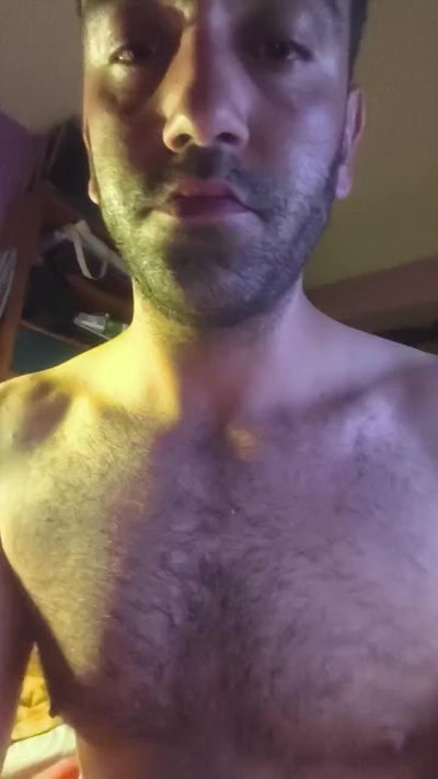 Alejamin live cam on Cam4