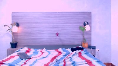 Alejandro_Curls live cam on Cam4