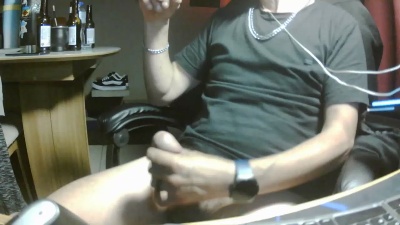Alejandto_45 live cam on Cam4