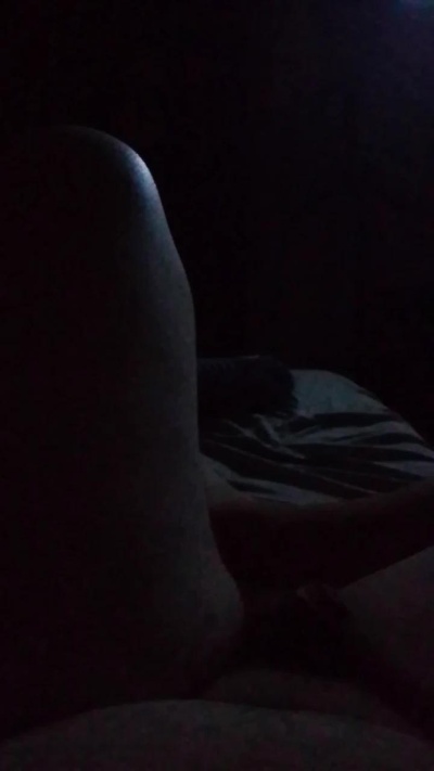 Alemig live cam on Cam4