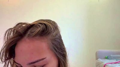 AleneAcoff live cam on Cam4