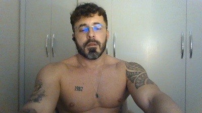 Alers87 live cam on Cam4
