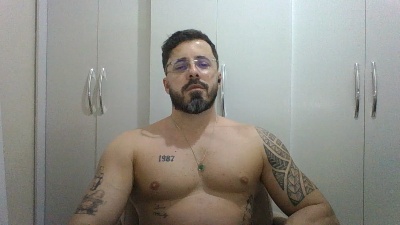 Alers87 live cam on Cam4