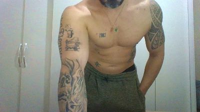 Alers87 live cam on Cam4