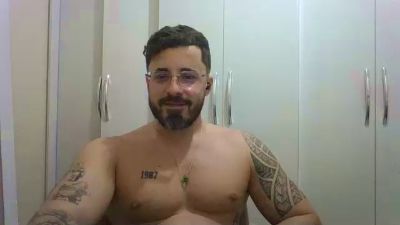 Alers87 live cam on Cam4