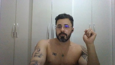 Alers87 live cam on Cam4