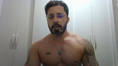 Alers87 live cam on Cam4