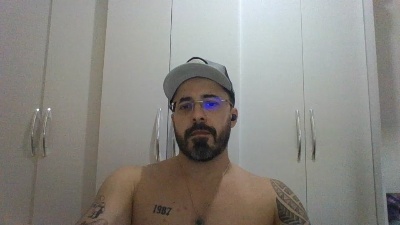 Alers87 live cam on Cam4