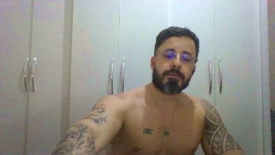 Alers87 live cam on Cam4