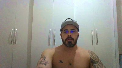 Alers87 live cam on Cam4