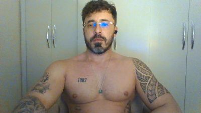 Alers87 live cam on Cam4