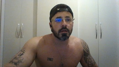 Alers87 live cam on Cam4