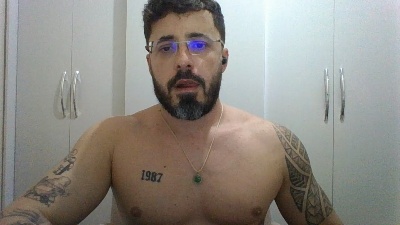 Alers87 live cam on Cam4