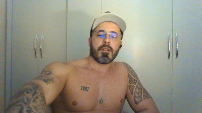 Alers87 live cam on Cam4