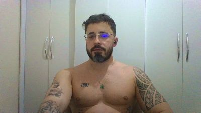 Alers87 live cam on Cam4