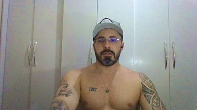 Alers87 live cam on Cam4