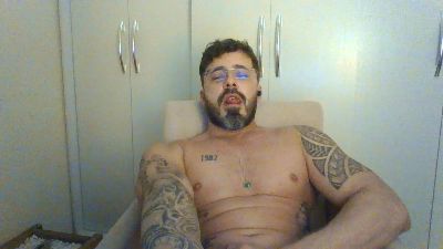 Alers87 live cam on Cam4