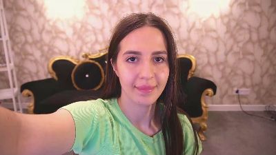 AlesiaDessmond live cam on Cam4