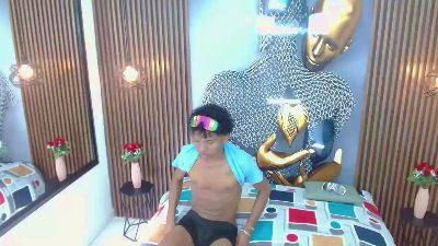 AlessandroBlack live cam on Cam4