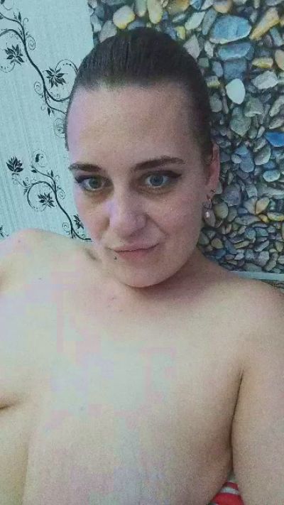 Alessia189412 live cam on Cam4