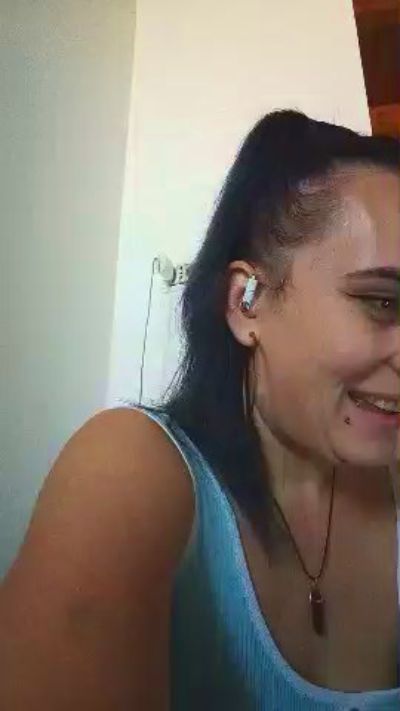 Alessia189412 live cam on Cam4